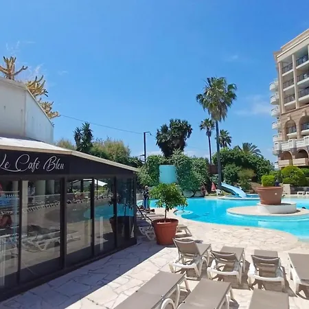 Azuréa, Vue Avec Ses 2 Piscines